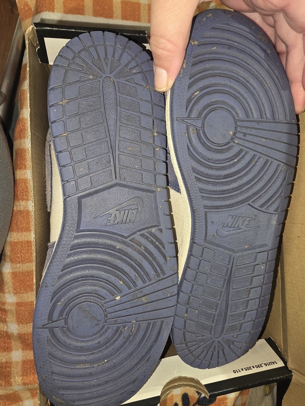 Jordan Boy’s Mid-Top Sneakers in Blue and Cream - Picture 4 of 7